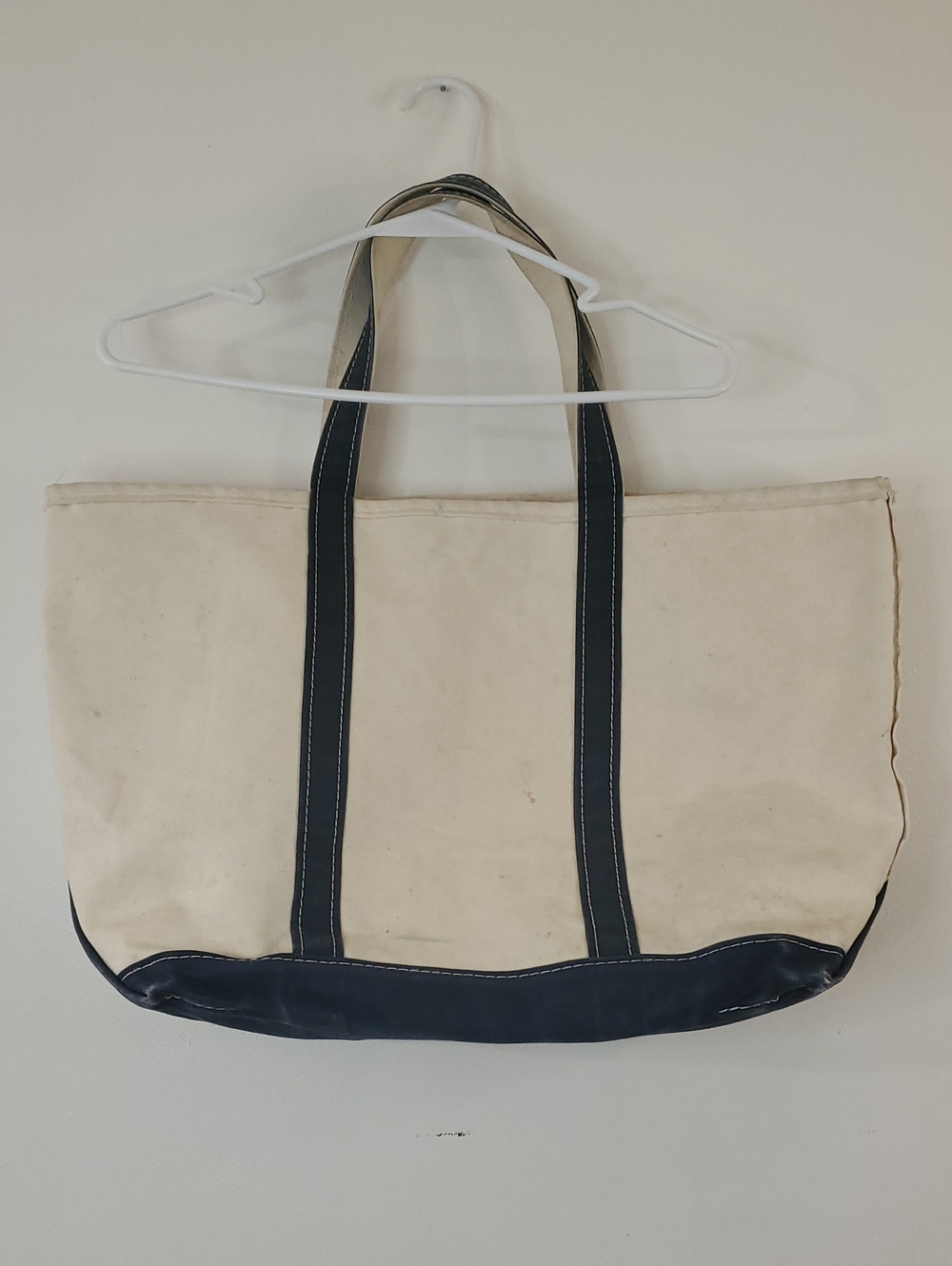 Vintage L.L.Bean Large Boat And Tote Canvas Tote Bag with Navy Trim - Classic